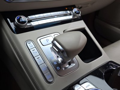 صورة مصغرة 12 لـ 2019 Genesis G90