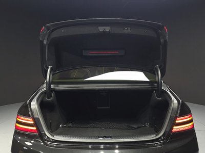 صورة مصغرة 36 لـ 2019 Genesis G90