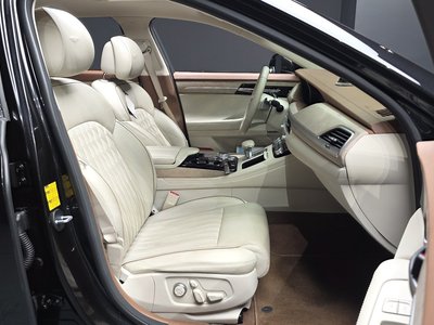 صورة مصغرة 16 لـ 2019 Genesis G90