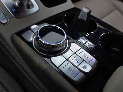 صورة مصغرة 25 لـ 2019 Genesis G90