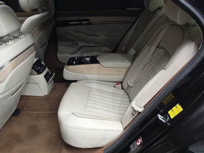 صورة مصغرة 18 لـ 2019 Genesis G90