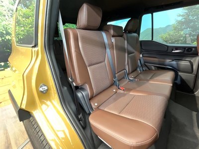 TOYOTA LAND CRUISER 250 - 9