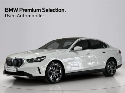 BMW 5 SERIES - 1