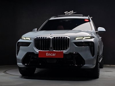 صورة 2 لـ 2025 BMW X7