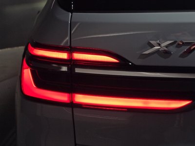 صورة 10 لـ 2025 BMW X7