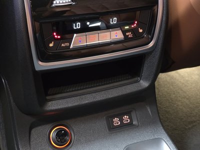 صورة مصغرة 29 لـ 2025 BMW X7