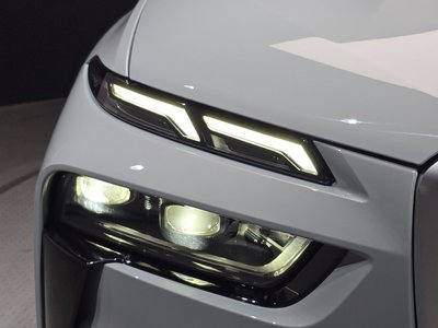 صورة 9 لـ 2025 BMW X7