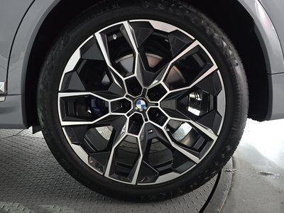 صورة 8 لـ 2025 BMW X7