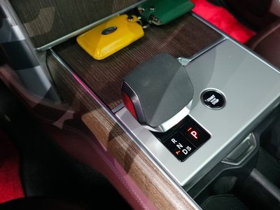 LAND ROVER RANGE ROVER - 9