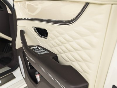 2024 Bentley FLYING SPUR — миниатюра 29