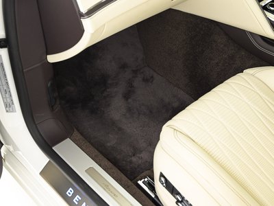 2024 Bentley FLYING SPUR — миниатюра 32