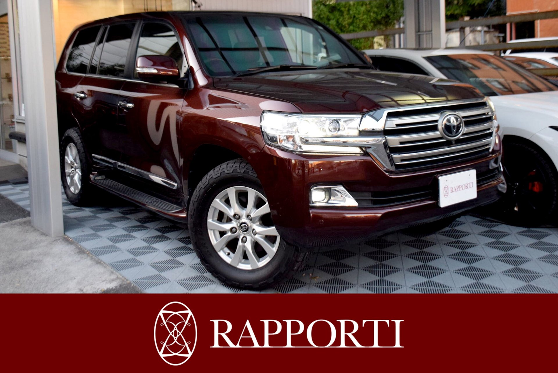 TOYOTA LAND CRUISER 200 - View 1