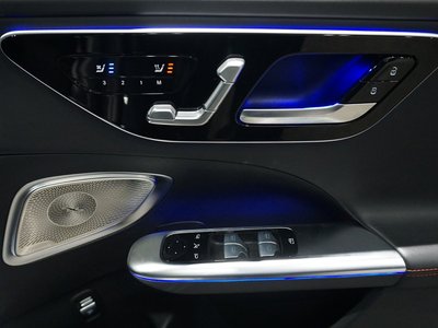 2024 Mercedes-BENZ C-CLASS AMG 缩略图 32