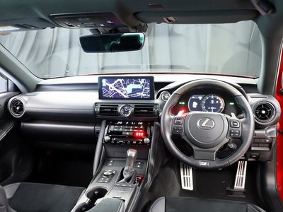 LEXUS IS - 10
