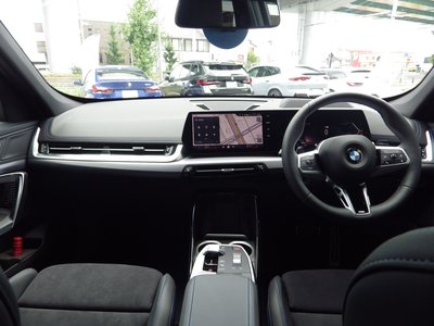 2025 BMW X1 — миниатюра 18