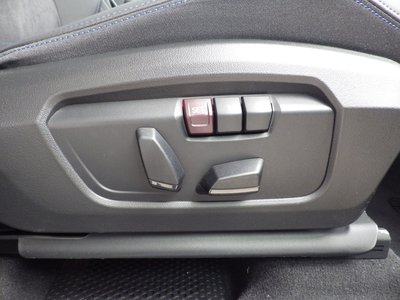 2025 BMW X1 — миниатюра 22