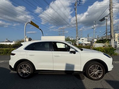 PORSCHE CAYENNE - 8