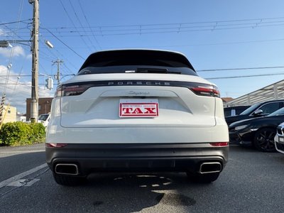 PORSCHE CAYENNE - 10