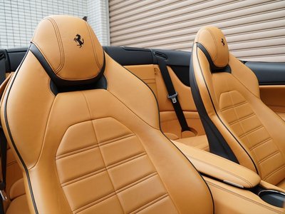 صورة مصغرة 53 لـ 2016 Ferrari CALIFORNIA T