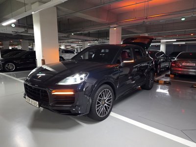 صورة 5 لـ 2019 Porsche CAYENNE