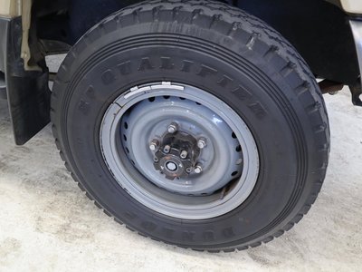 TOYOTA LAND CRUISER - 10