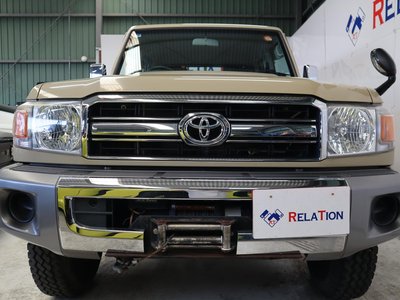 TOYOTA LAND CRUISER - 5