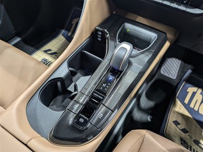 2024 Toyota CROWN SPORT thumbnail 30