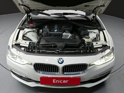 BMW 3 SERIES - 7