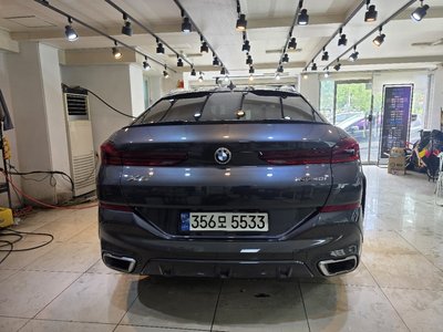 2020 BMW X6 — фото 2