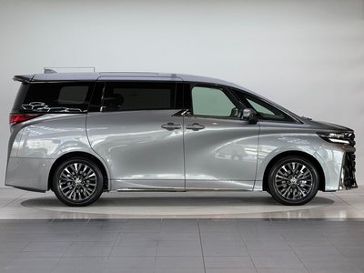 TOYOTA VELLFIRE - 7