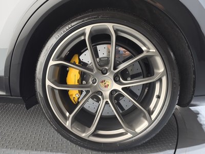 PORSCHE CAYENNE - 8