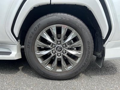 2023 Toyota LAND CRUISER 300 — миниатюра 33