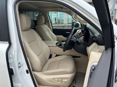 2023 Toyota LAND CRUISER 300 — миниатюра 26