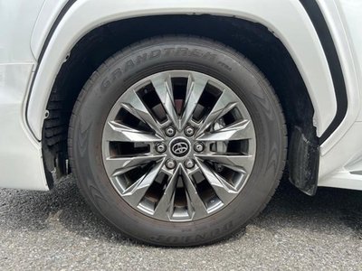 2023 Toyota LAND CRUISER 300 — миниатюра 34
