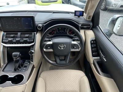 2023 Toyota LAND CRUISER 300 — фото 5