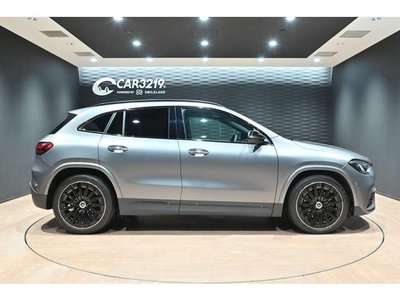 MERCEDES-BENZ GLA - 10