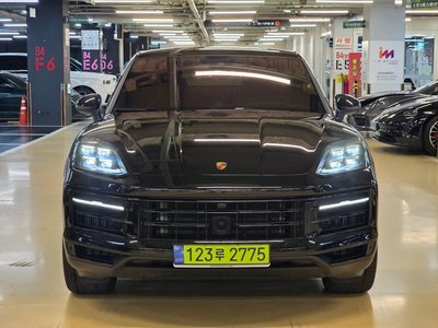PORSCHE CAYENNE - 1