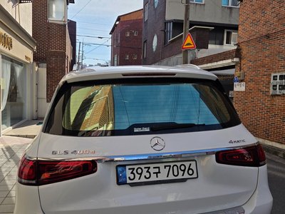 MERCEDES-BENZ GLS - 4