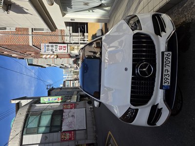 MERCEDES-BENZ GLS - 7