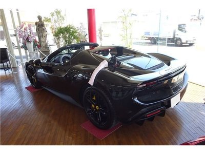 2025 FERRARI 296 GTS — миниатюра 11