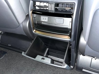 2025 Toyota ALPHARD 缩略图 60