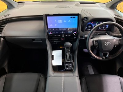 2025 Toyota ALPHARD 照片 2