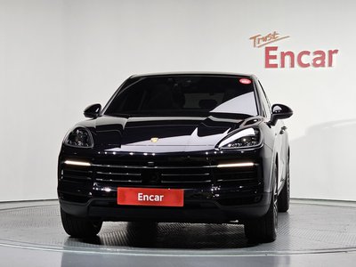 2021 Porsche CAYENNE 照片 2