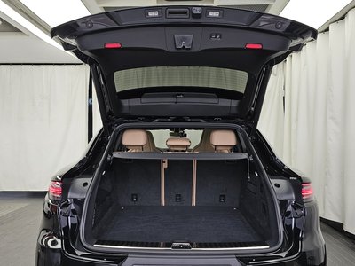 2021 Porsche CAYENNE thumbnail 26