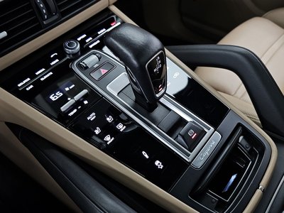 2021 Porsche CAYENNE thumbnail 12