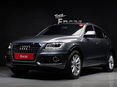 AUDI Q5 - 1