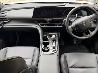 TOYOTA CROWN SPORT - 5