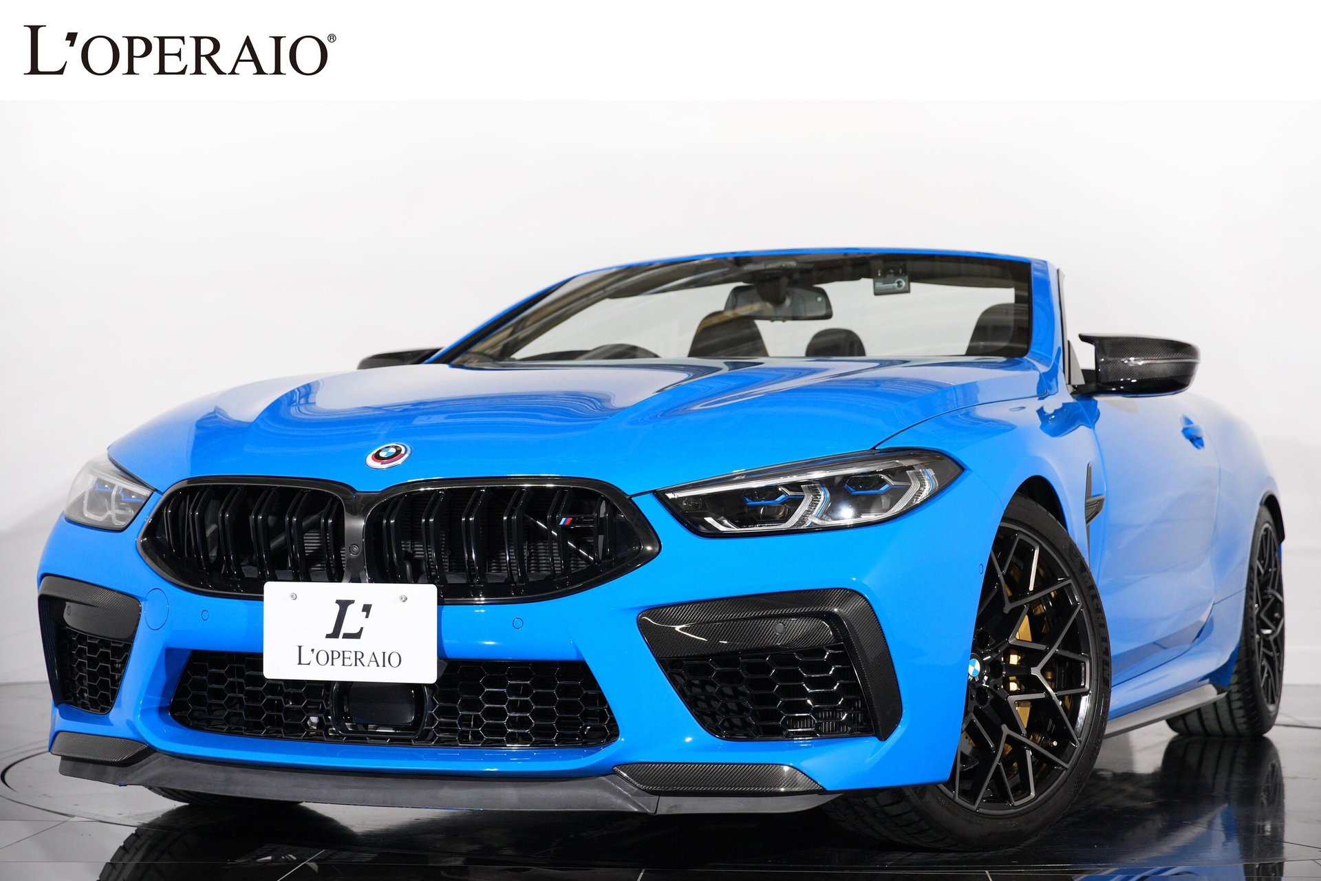 BMW M8 CABRIOLET - View 1