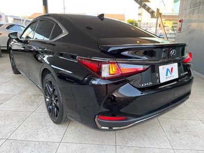 2022 Lexus ES 缩略图 27