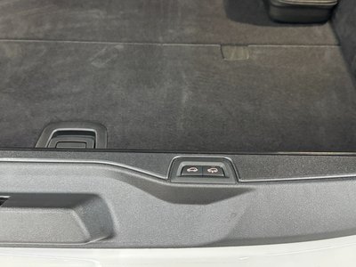 2025 BMW X5 thumbnail 18